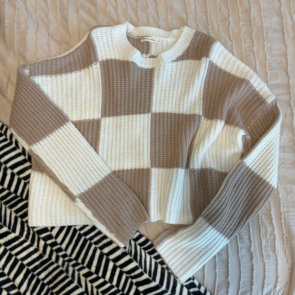 Checkered chunky sweater
